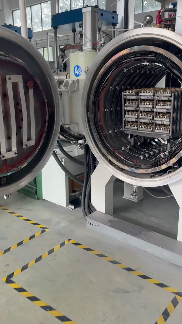 Vacuum sintering furnace